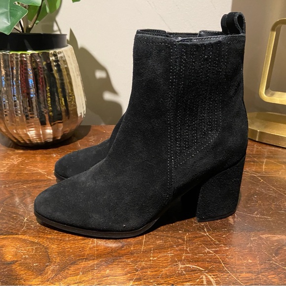 Blondo Black Ankle Boots - Picture 1 of 10